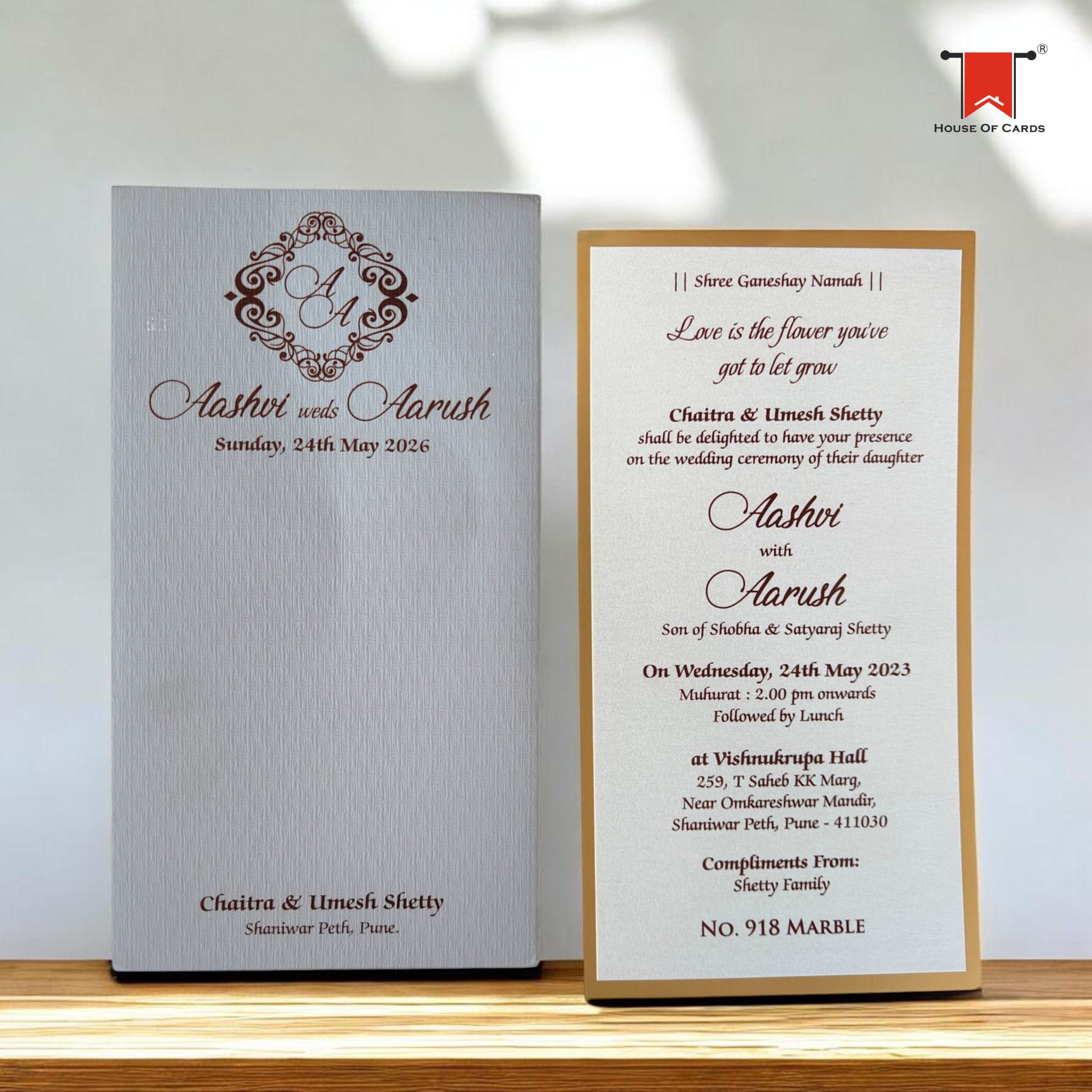 Premiu Textture Ivory Metallic Single Invitation Card